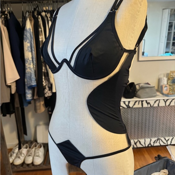 God Save Queens Brigitte Bodysuit - Picture 14 of 14